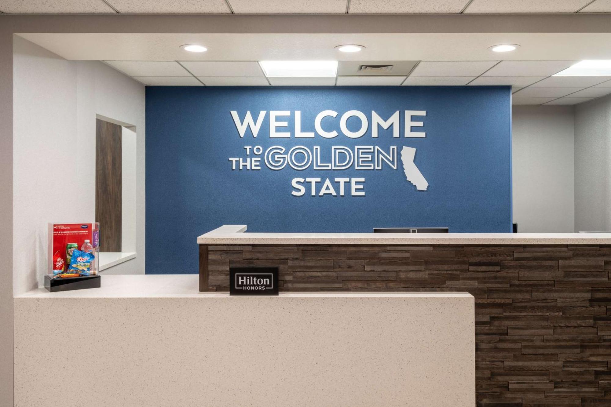 Hampton Inn & Suites Agoura Hills Dış mekan fotoğraf