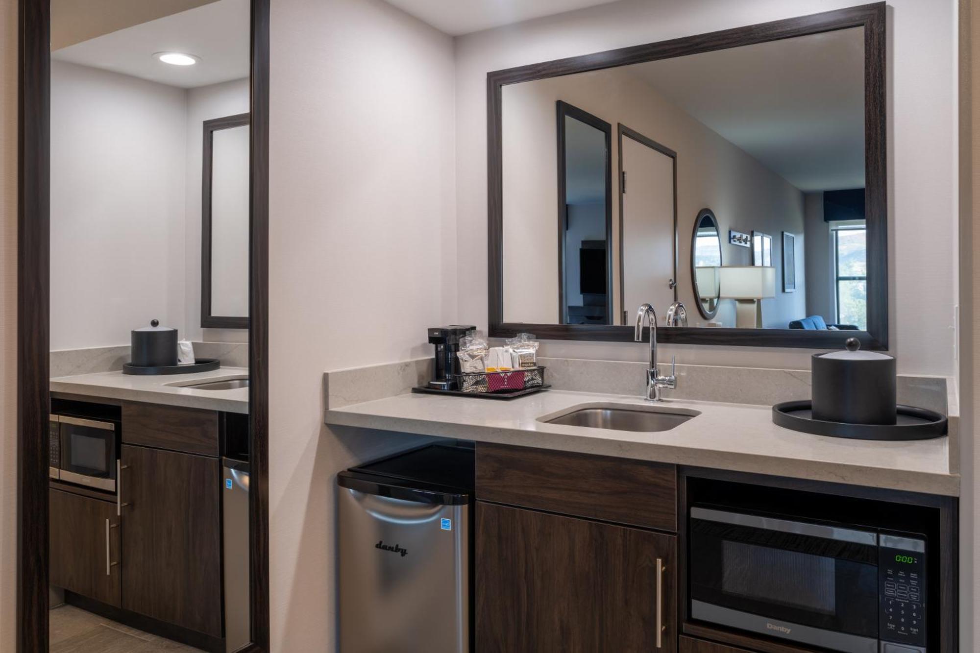 Hampton Inn & Suites Agoura Hills Dış mekan fotoğraf